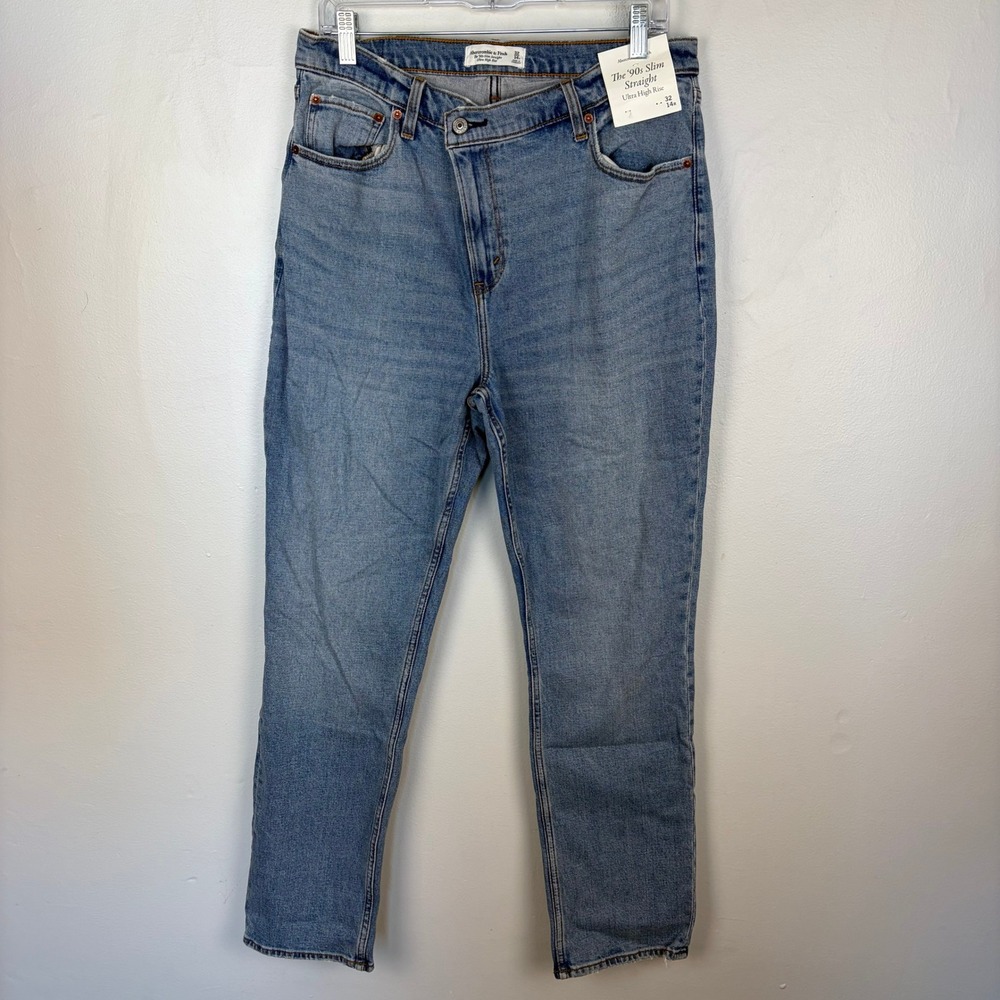 Abercrombie & Fitch The '90s Slim Straight Ultra High Rise Jean Criss Cross 32